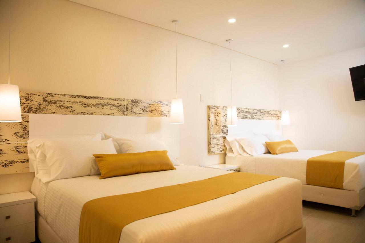 Hotel Silver グアルネ エクステリア 写真